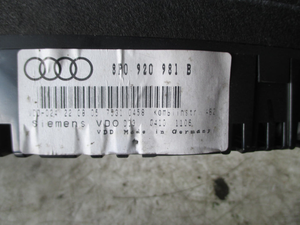 AUDI A3 8P 2005 SPEEDOMETER CLUSTER INSTRUMENT CLOCK 8P09209818