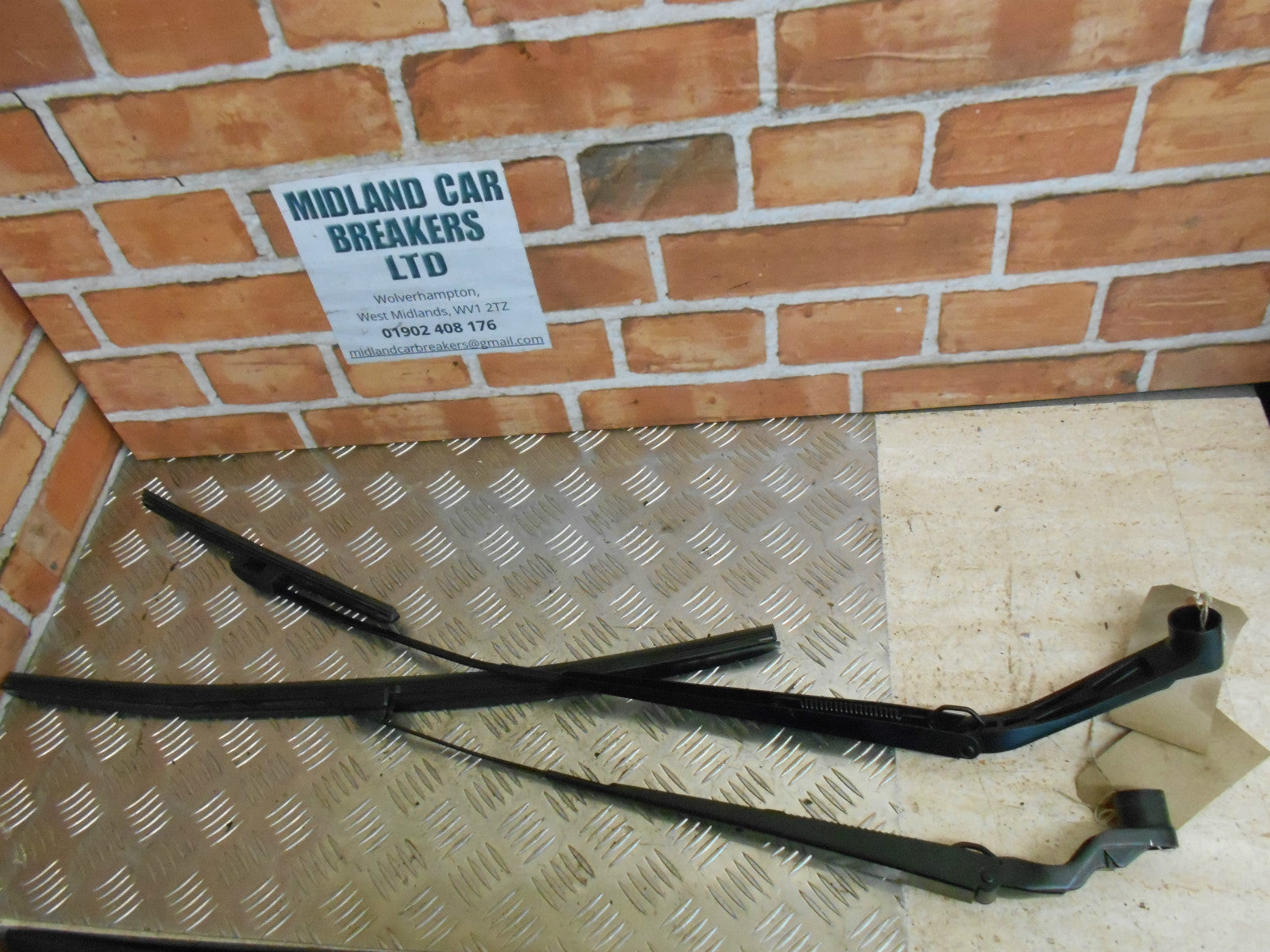 NISSAN NOTE E12 2014 OSF NSF DRIVER PASSENGER SIDE FRONT WIPER ARMS