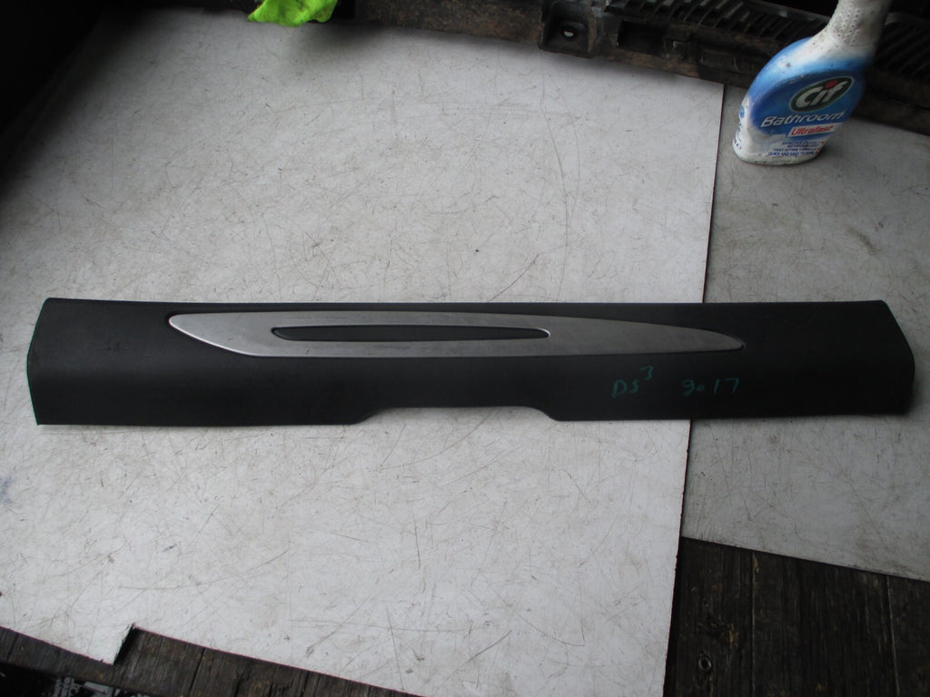 CITROEN DS3 2017 KICK PLATE SILL SCUFF COVER PANEL PLASTIC TRIM 9686604277