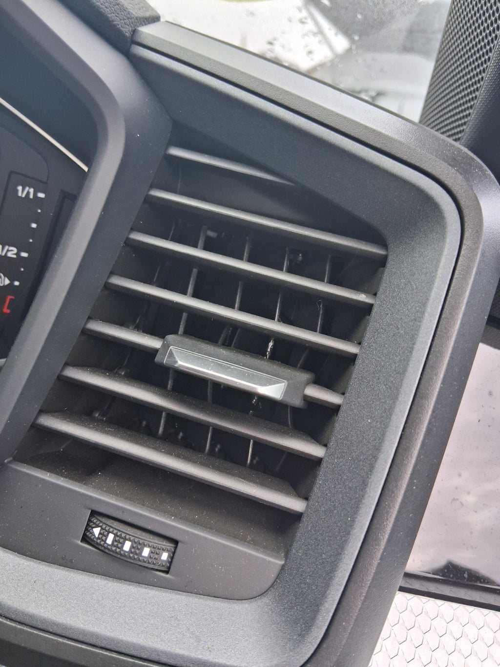 2024 AUDI A1 S LINE MK2 GB OSF DRIVER SIDE FRONT RIGHT AIR VENT