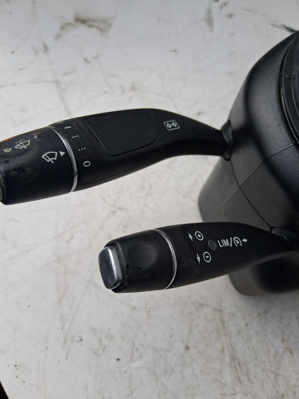 2014 MERCEDES BENZ W204 C COUPE INDICATOR STAL WITH SQUIB A2129007923