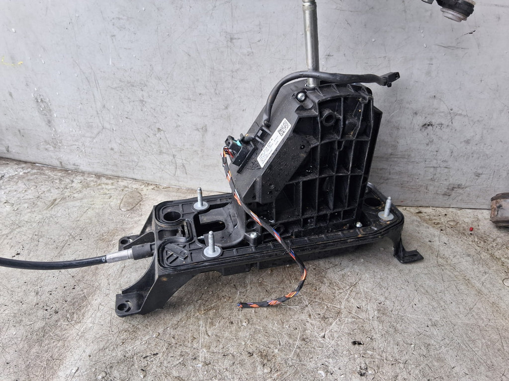 VW VOLKSWAGEN TIGUAN MK2 2023 MANUAL GEAR STICK SHIFTER GEAR LEVER 5QF713025K