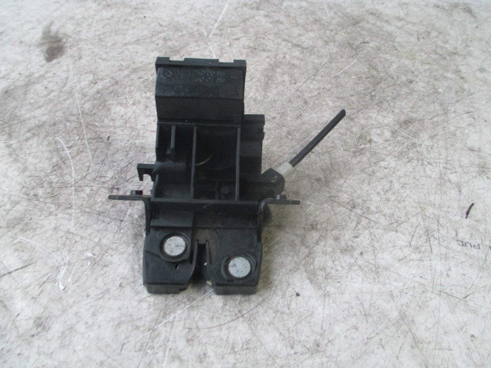 MERCEDES BENZ E CLASS W211 2004 REAR BOOTLID LOCK MECH A1717500085