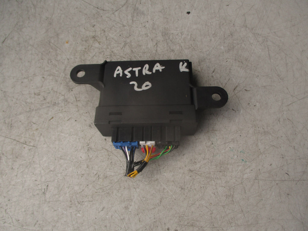 2020 VAUXHALL ASTRA K 1.2 PETROL PARKING SENSOR CONTROL MODULE 84372937