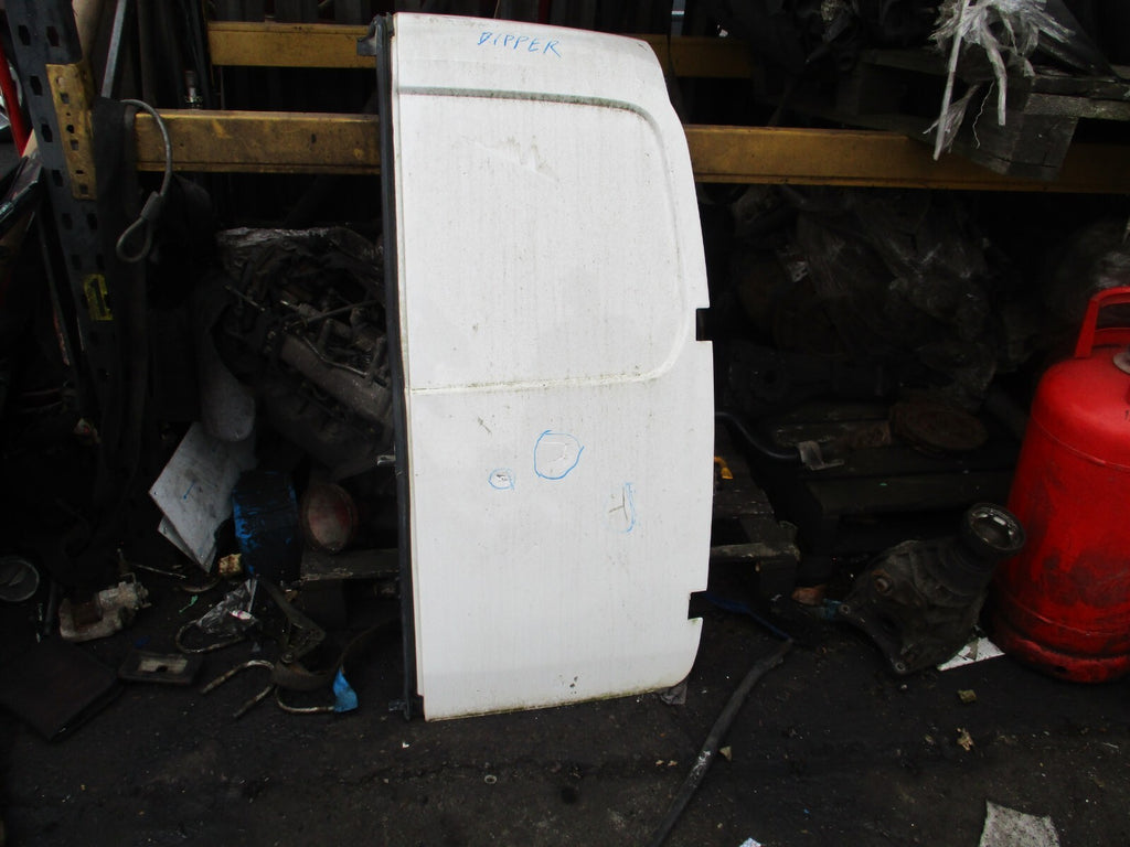 PEUGEOT BIPPER 2015 OSR DRIVER SIDE REAR COMPLETE DOOR WHITE