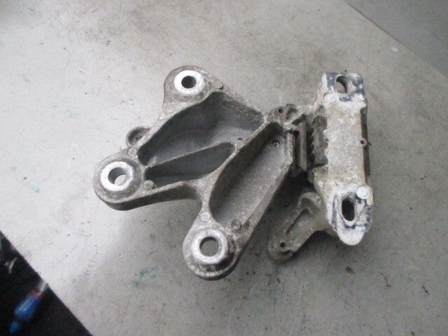 2017 FORD KA PLUS NS PASSENGER SIDE GEARBOX MOUNTING BRACKET E3B17M125AC