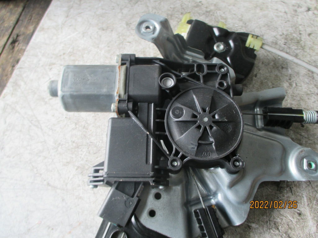 VAUXHALL INSIGNIA 2014 MK1 OSF FRONT DRIVER SIDE WINDOW REGULATOR MOTOR 20952453
