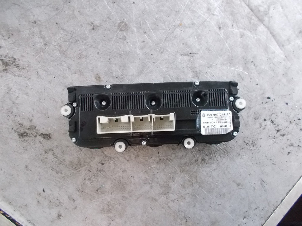 VOLKSWAGEN PASSAT B6 CLIMATE CONTROL UNIT MODULE 3C0907044AC