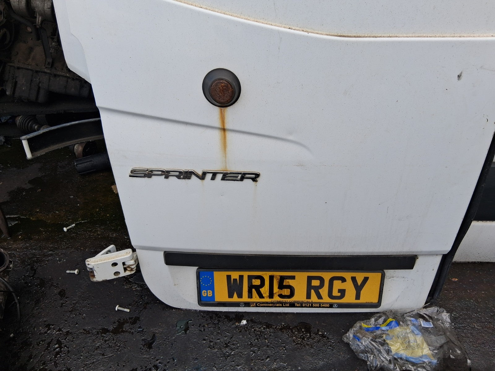 2016 MERCEDES SPRINTER W906 NSR PASSENGER SIDE REAR LEFT COMPLETE DOOR WHITE