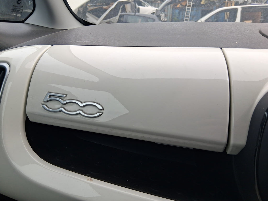 2019 FIAT 500L HATCH NS PASSENGER SIDE UPPER STORAGE COMPARTMENT GLOVE BOX
