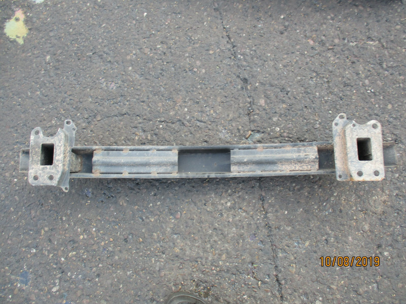 VW VOLKSWAGEN FOX REAR BUMPER REINFORCEMENT CRASH BAR