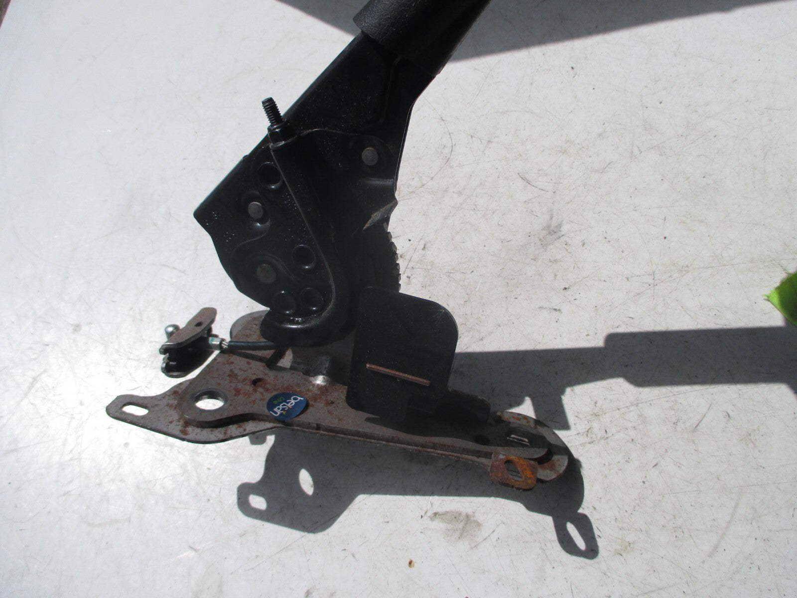 PEUGEOT 208 2016 MANUAL HANDBRAKE LEVER HANDLE MECHANISM 98062965ZD