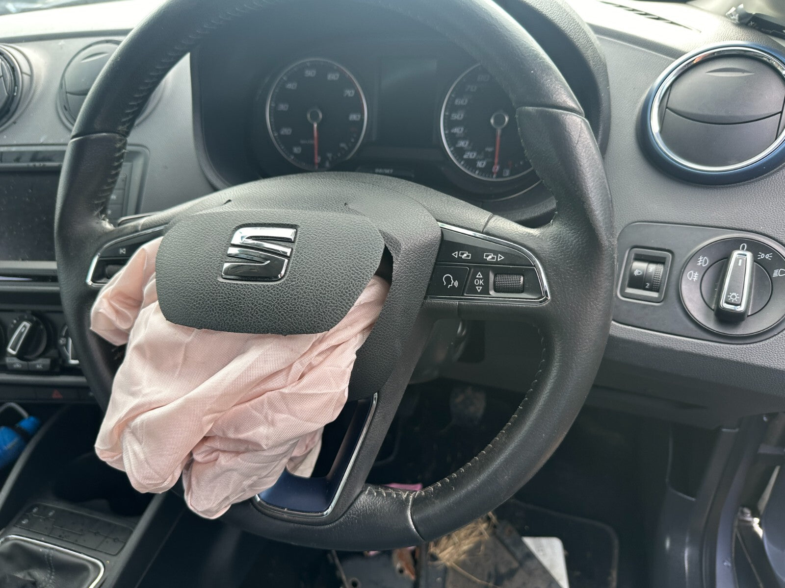 2016 SEAT IBIZA MK4 6J MFSW MULTI FUNCTION STEERING WHEEL