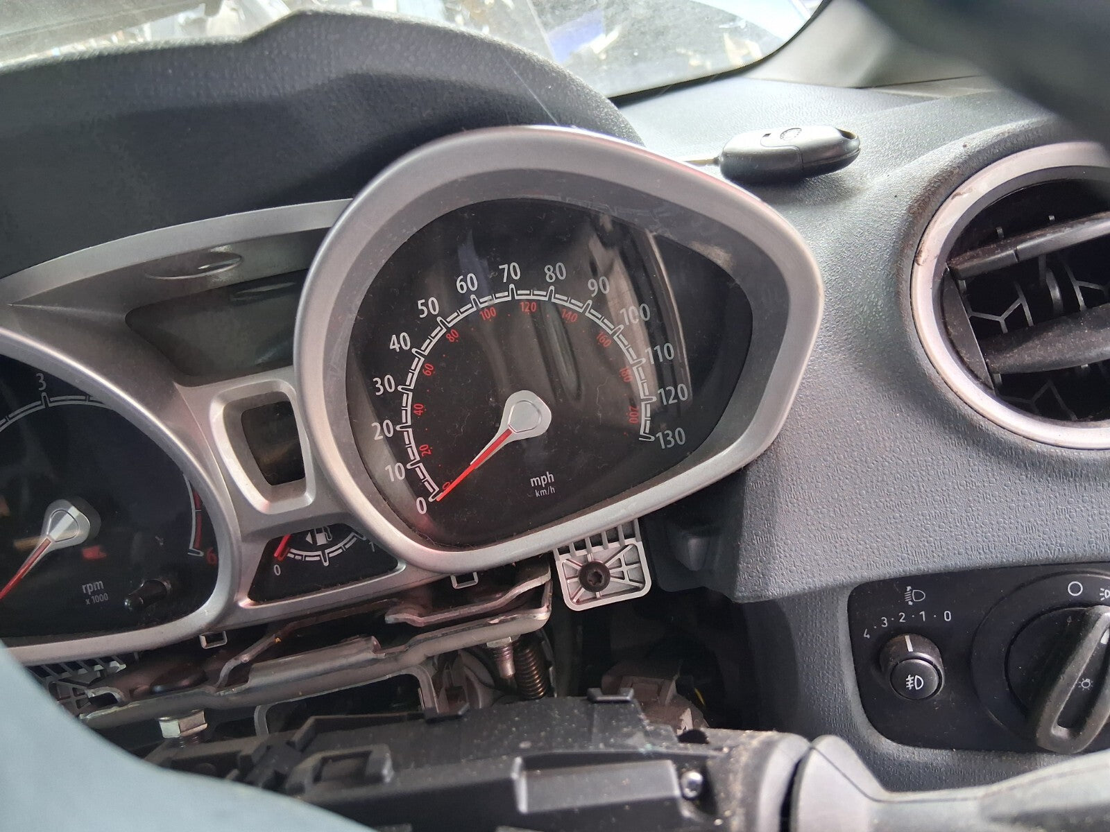 2010 FORD FIESTA MK7 1.4 DIESEL SPEEDO SPEEDOMETER INSTRUMENT CLUSTER GUAGE
