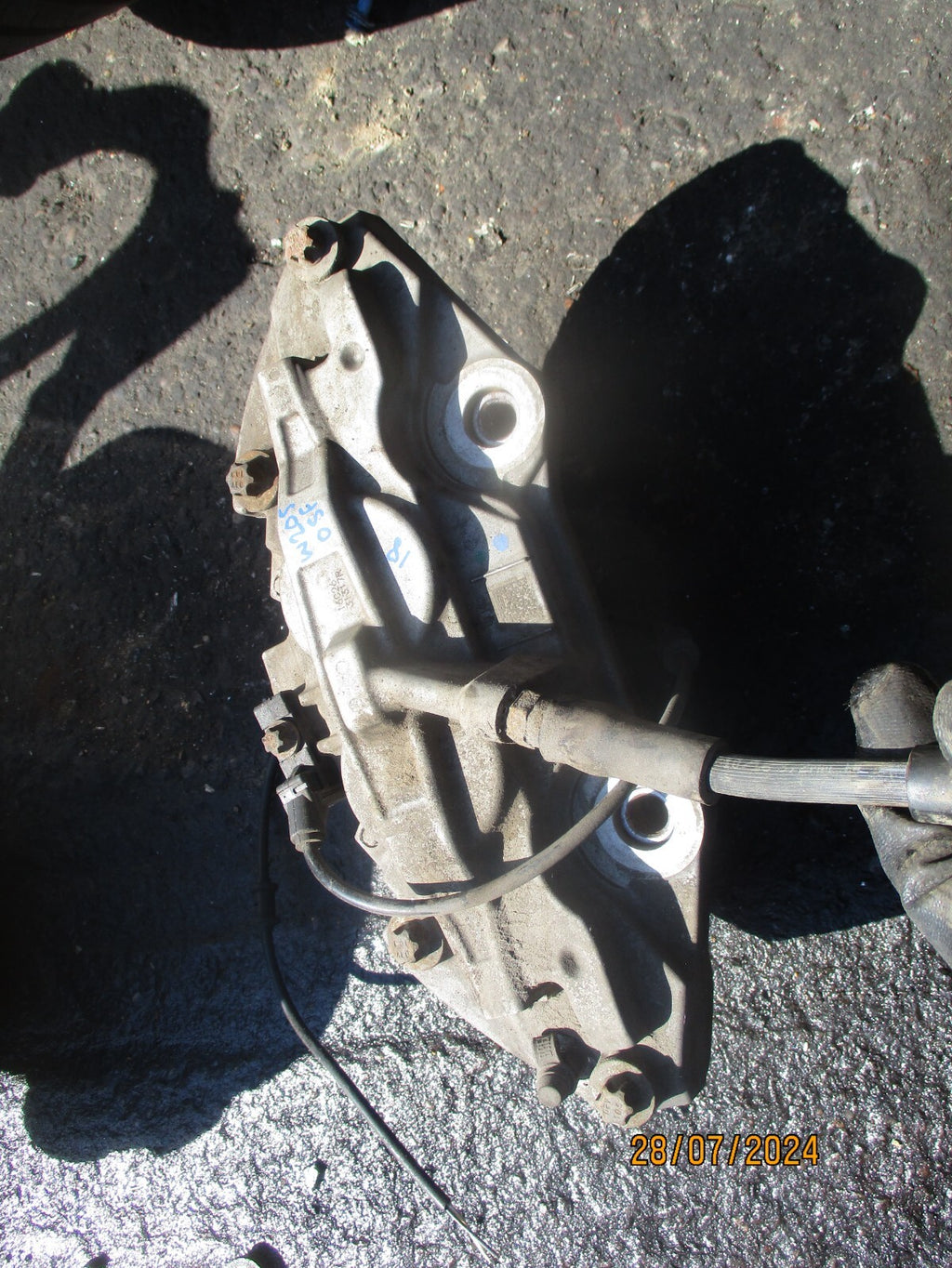MERCEDES BENZ W205 2017 OSF DRIVER SIDE FRONT BRAKE CALIPER