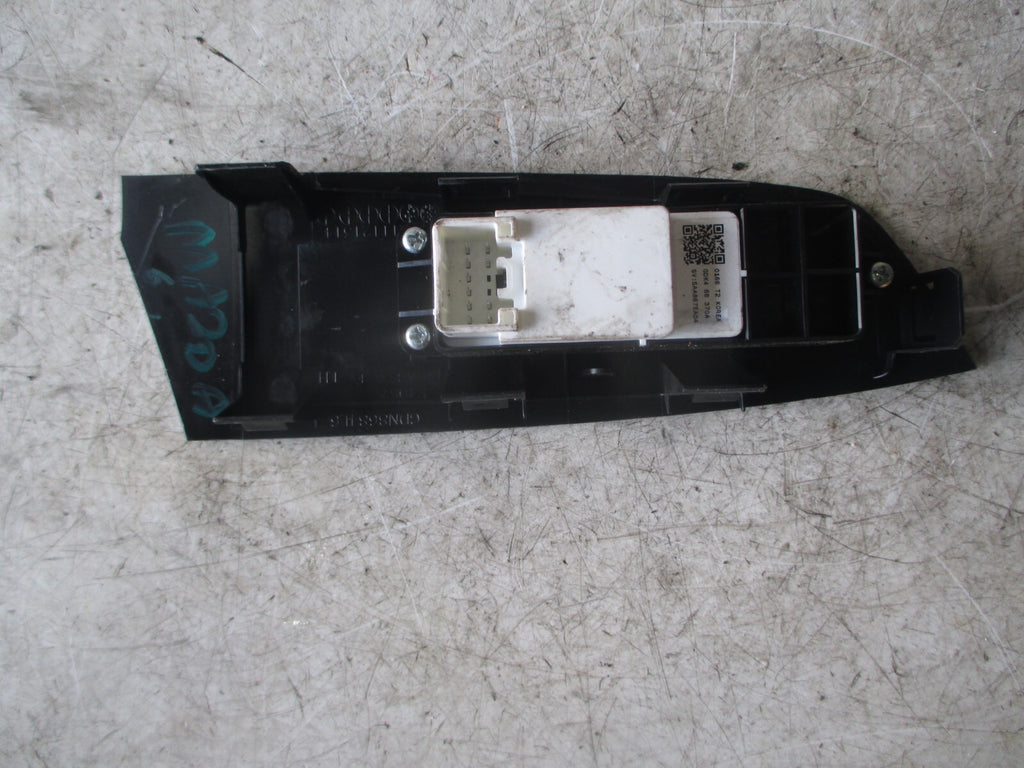 MAZDA 6 MK2 2007 NSF PASSENGER FRONT LEFT ELECTRIC WINDOW SWITCH 5AA867EA04