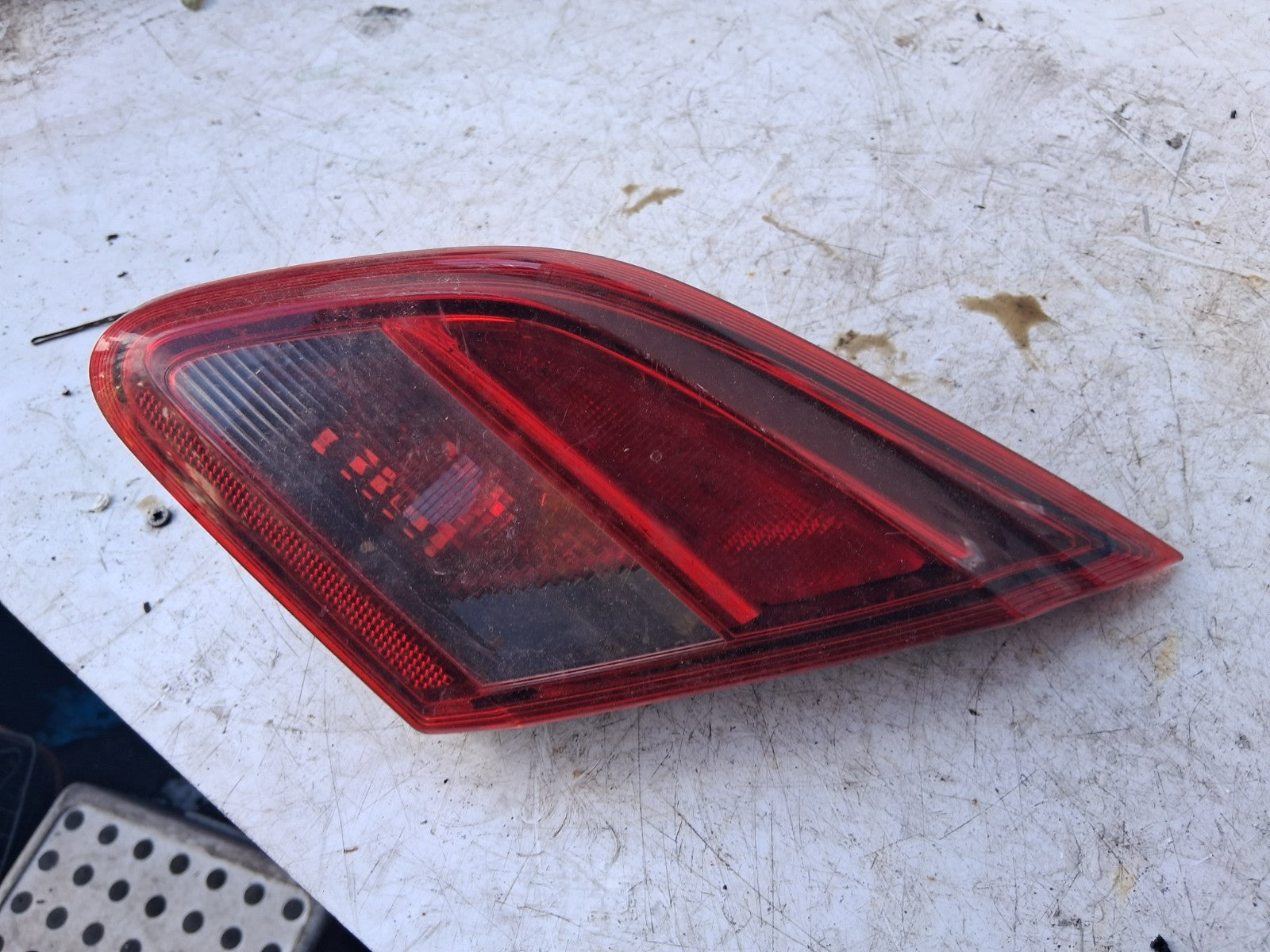 VAUXHALL CORSA E 2016 OSR DRIVER SIDE INNER TAIL LIGHT 39012626