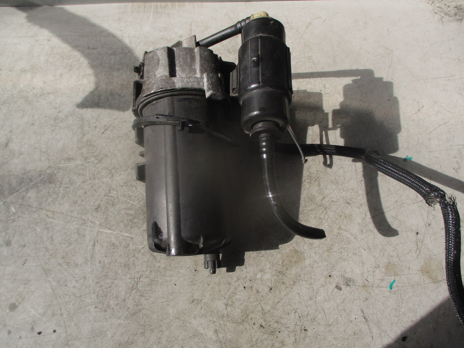 2014 RENAULT TRAFFIC 2.0 DIESEL FUEL FILTER HOUSING 8200780972