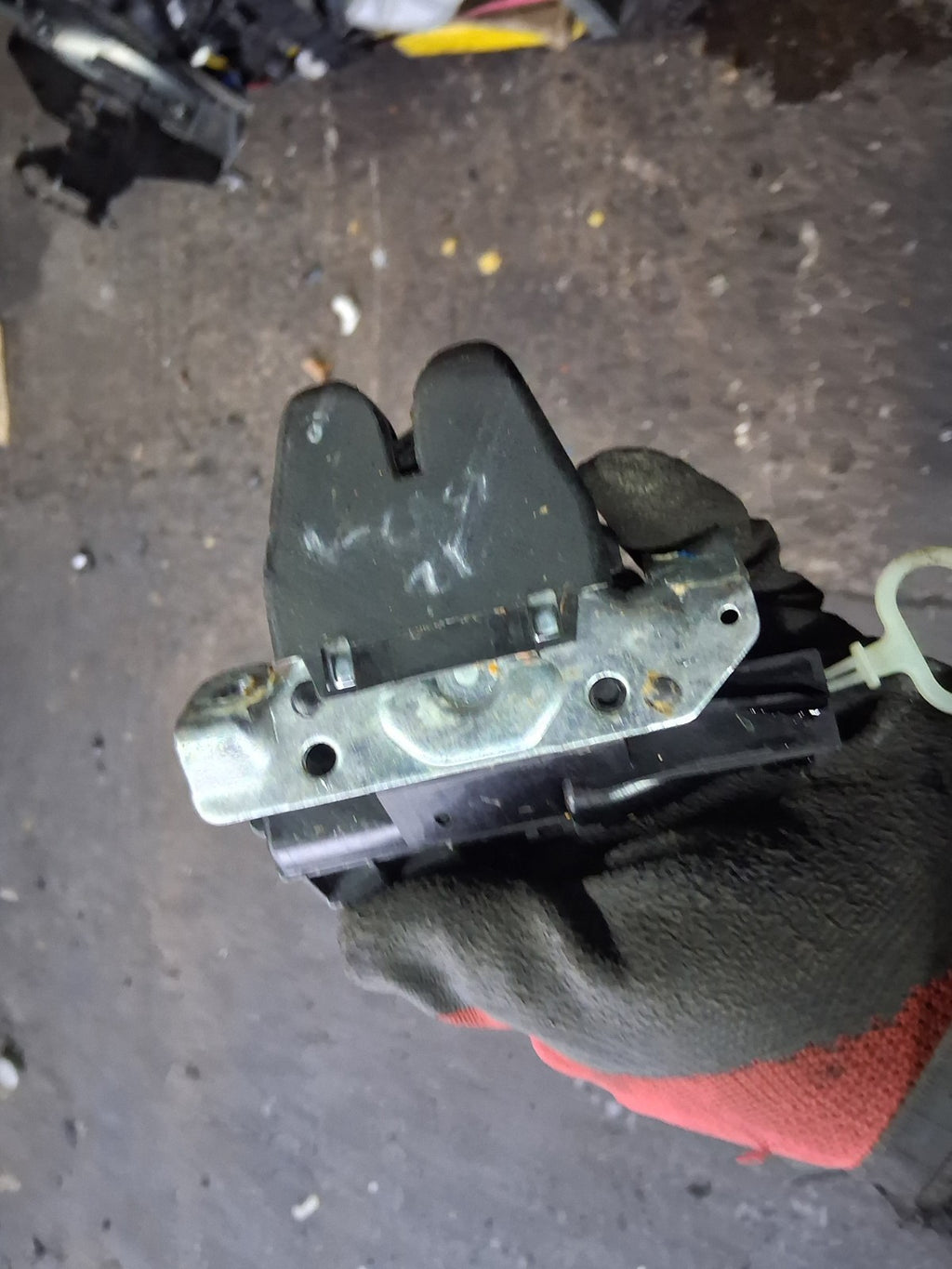 2021 MERCEDES A CLASS V177 REAR BOOT LOCK MECHANISM