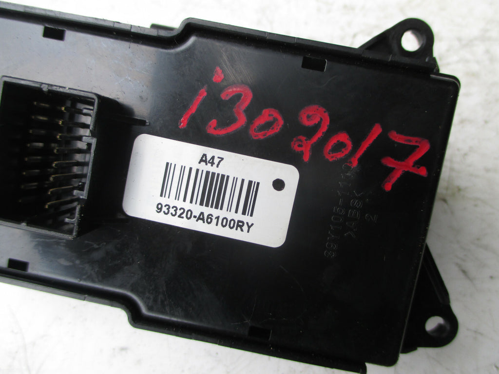 HYUNDAI I30 2014 HEADLIGHT LIGHT AIM ADJUST CONTROL SWITCH BUTTON 93320-A6100RY