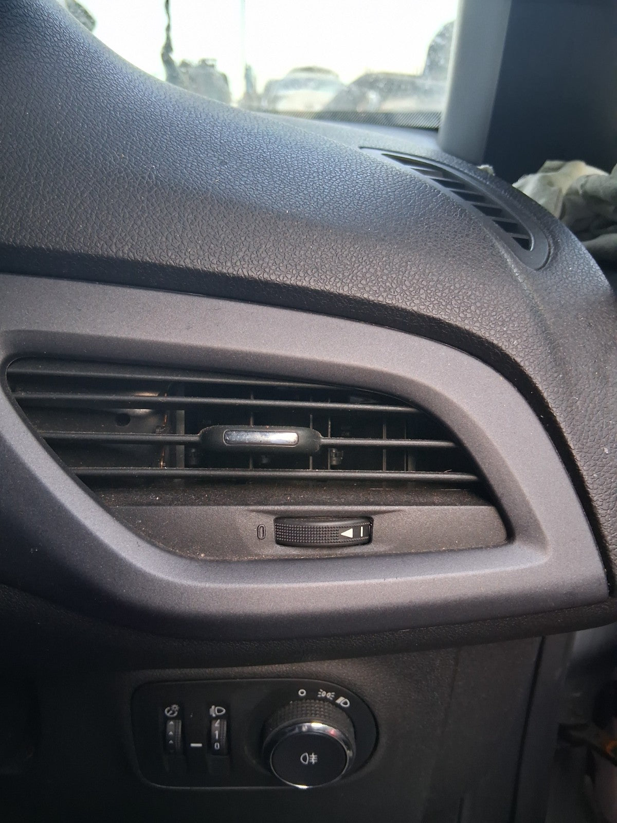 2018 VAUXHALL CORSA E CORSA VAN OSF DRIVER SIDE FRONT RIGHT AIR VENT