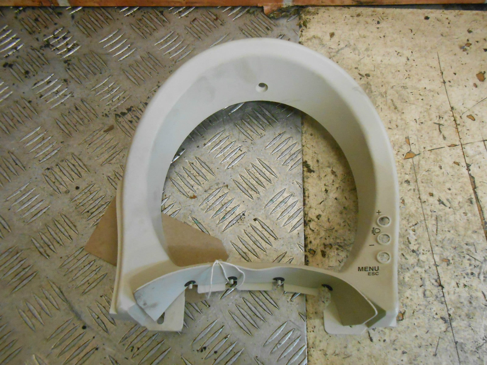 FIAT 500 312 2013 SPEEDO INSTRUMENT CLUSTER SURROUND TRIM PANEL CREAM