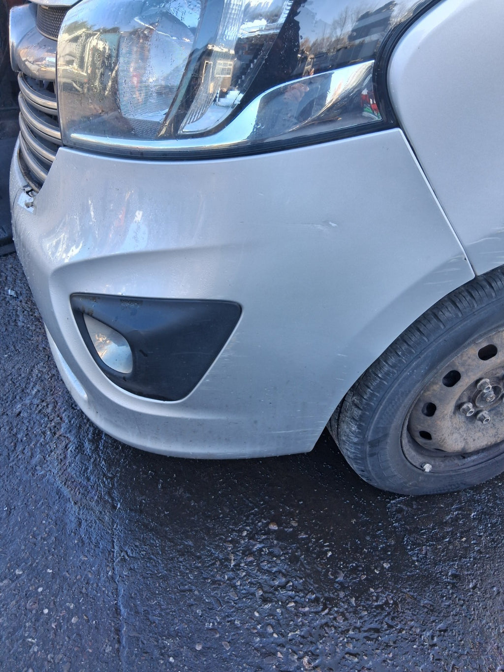 2017 VAUXHALL VIVARO MK2 COMPLETE FRONT BUMPER PLATINUM SILVER L193