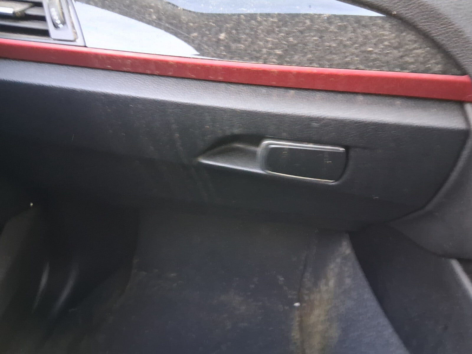 2015 BMW 1 SERIES F20 LCI DASHBOARD GLOVE BOX STORAGE COMPARTMENT