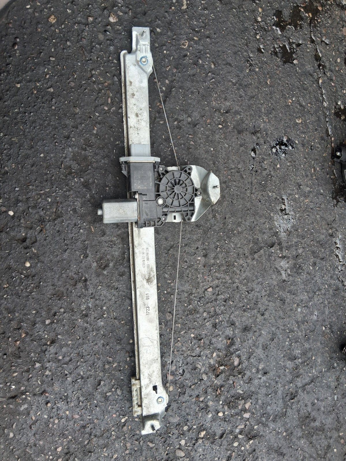 2023 RENAULT TRAFIC MK3 OSF DRIVER SIDE FRONT WINDOW MOTOR REGULATOR 807206238R