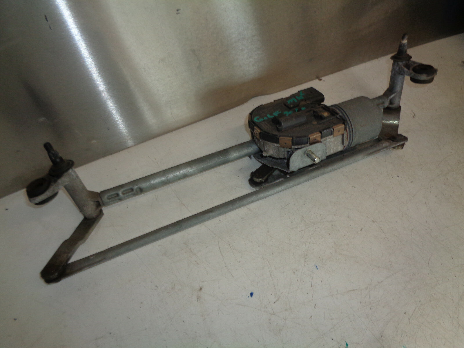 VW VOLKSWAGEN GOLF MK6 FRONT WINDSCREEN WIPER MOTOR LINKAGES 1K2955023H