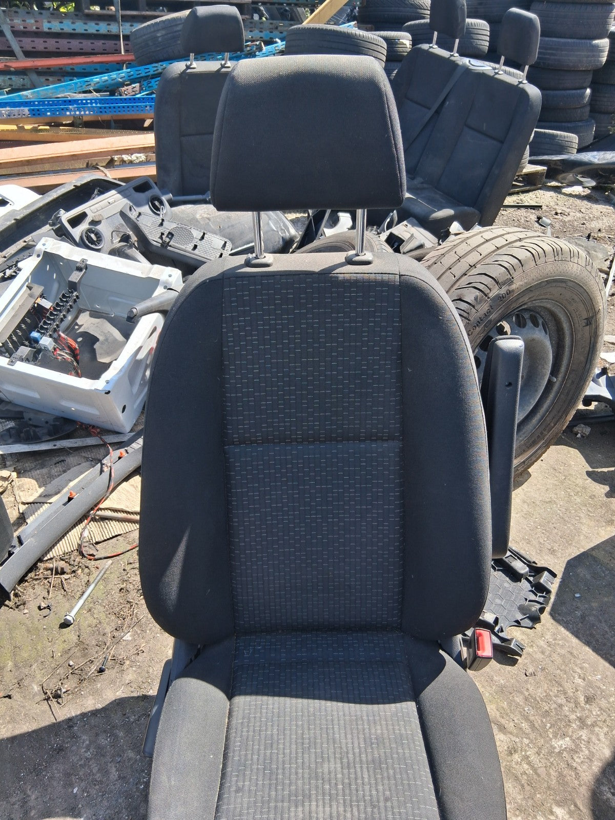 2018 MERCEDES SPRINTER W907 OSF DRIVER SIDE FRONT RIGHT FABRIC SEAT