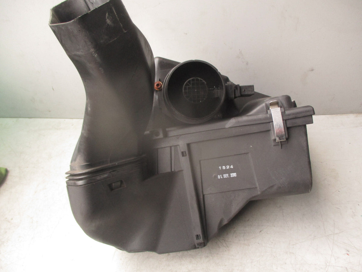 2009 BMW 1 SERIES E87 AIR FILTER HOUSING BOX 7797466