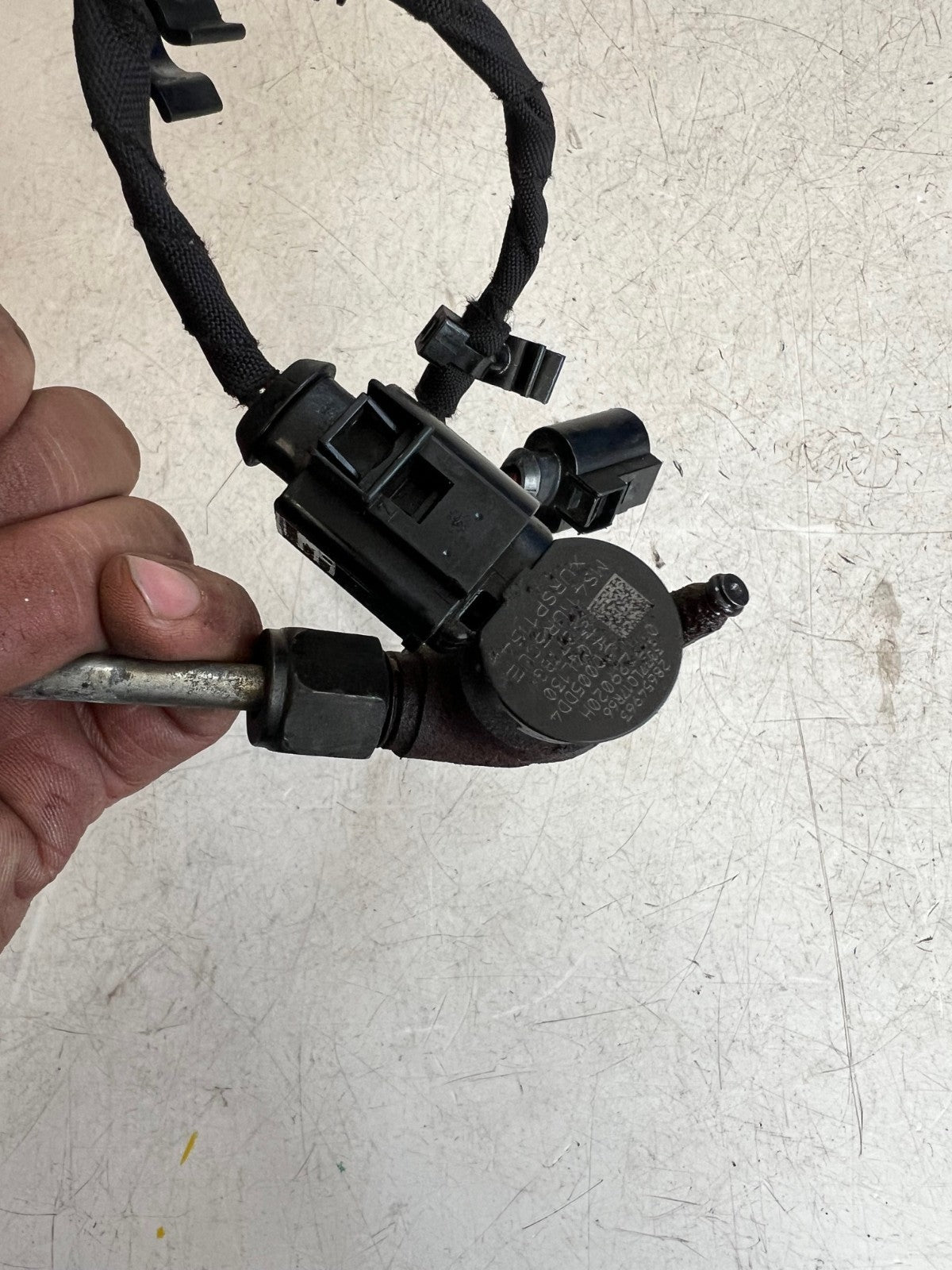 2022 VW VOLKSWAGEN CRAFTER MK2 2.0 DIESEL FUEL INJECTOR 04L30277BG REF 2
