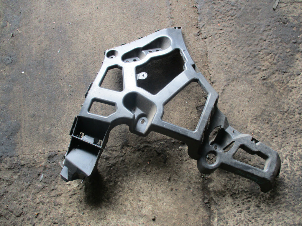 RENAULT MEGANE MK3 DRIVER REAR BUMPER SUPPORT MOUNT BRACKET 850440006R