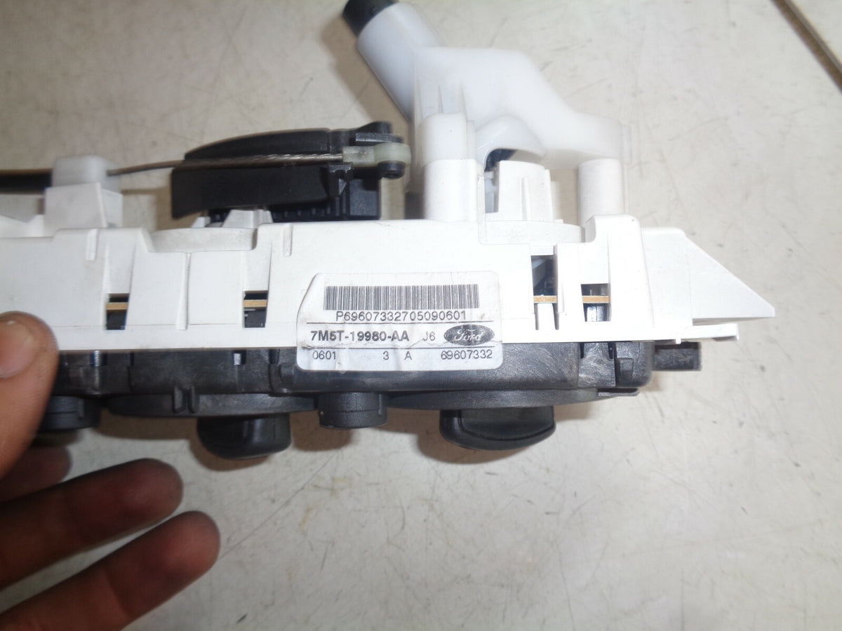 FORD FOCUS MK2 PREFACELIFT 2007 HEATER CLIMATE CONTROL SWITCH PANEL 7M5T19980AA