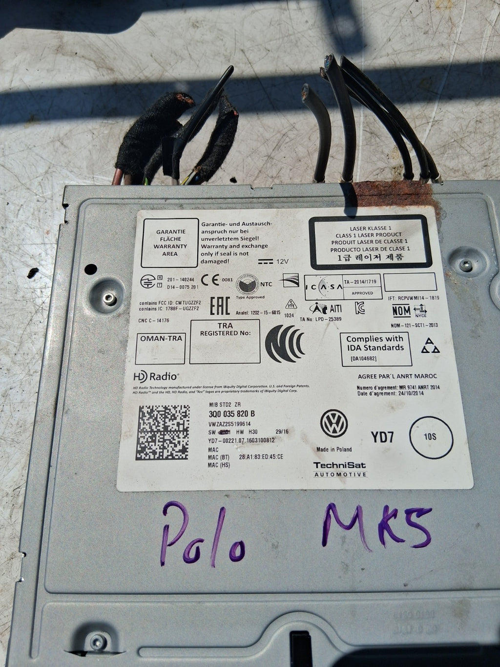 2014 VOLKSWAGEN POLO STEREO CD PLAYER HEAD UNIT 3Q0035820B