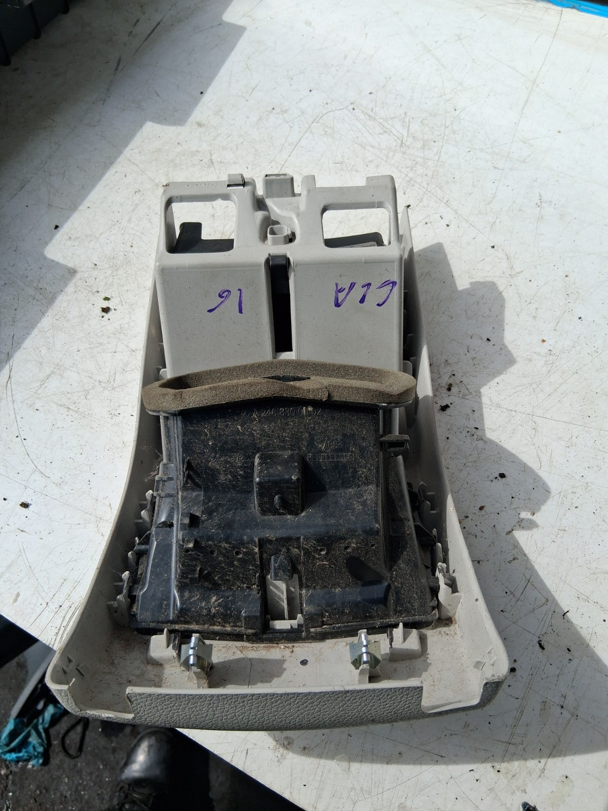 MERCEDES BENZ CLA 2016 C117 REAR CENTRE CONSOLE TRIM CREAM
