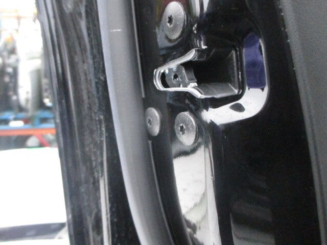 2023 RENAULT CLIO MK5 NSF PASSENGER SIDE FRONT DOOR LOCK MECHANISM