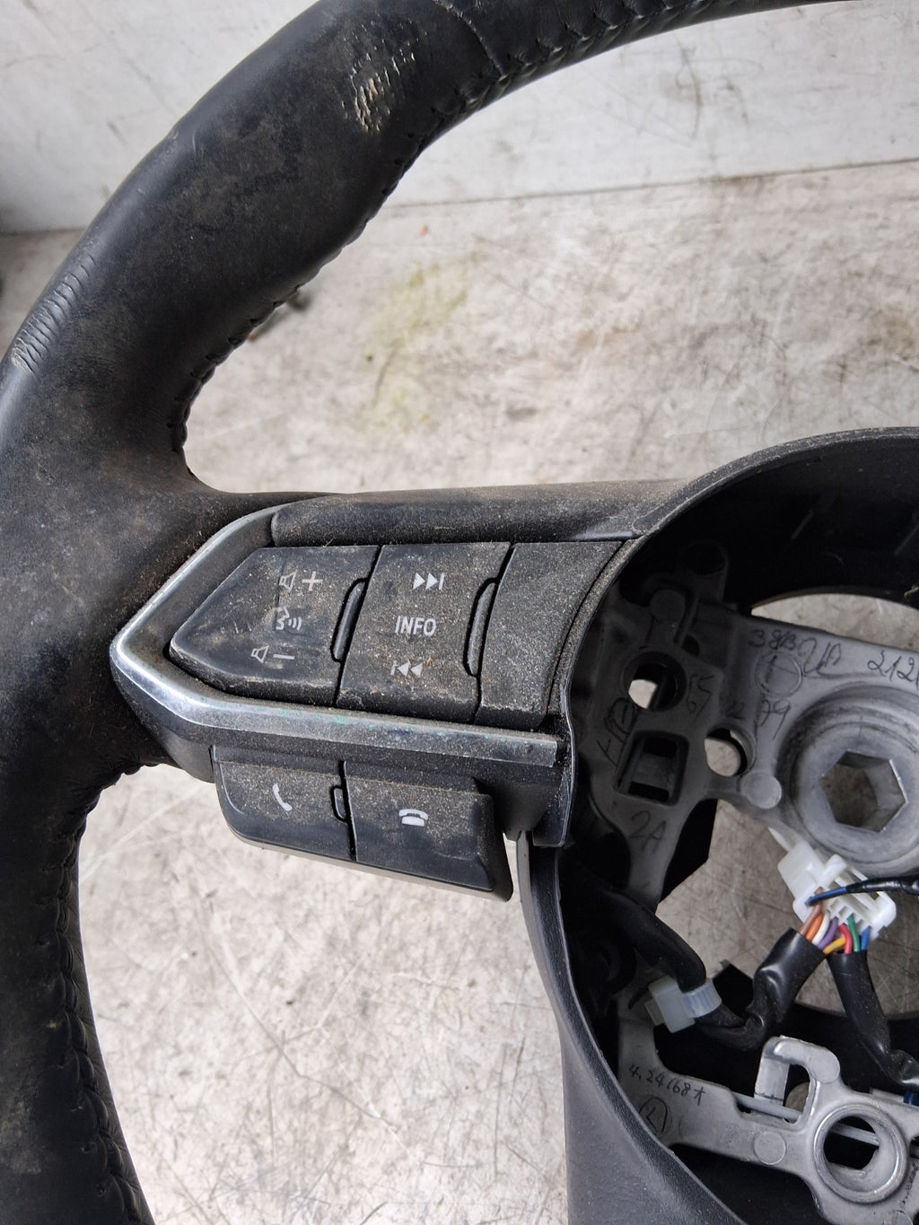 2019 MAZDA 6 MULTIFUNCTION LEATHER STEERING WHEEL CONTROLS