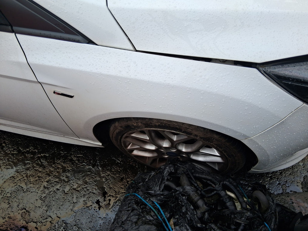 2017 FORD FOCUS MK3 ST LINE OSF DRIVER SIDE FRONT RIGHT WING PANEL WHITE 5F