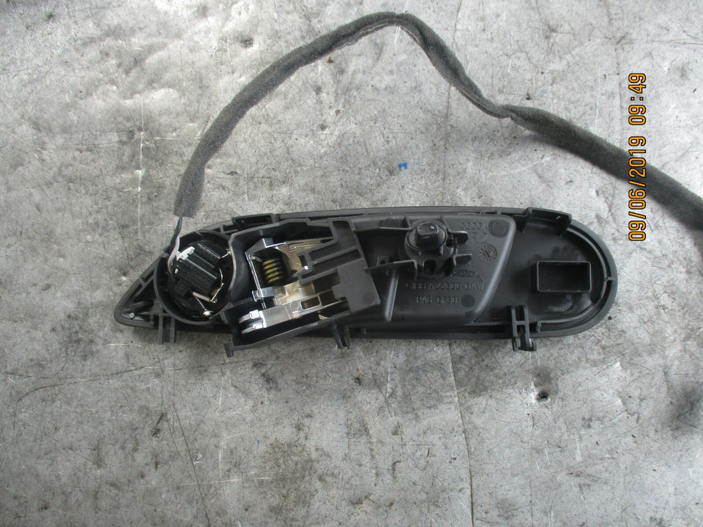 FORD FIESTA MK7 OS DRIVER SIDE INTERIOR HANDLE & SPEAKER C1BBA22600DAW