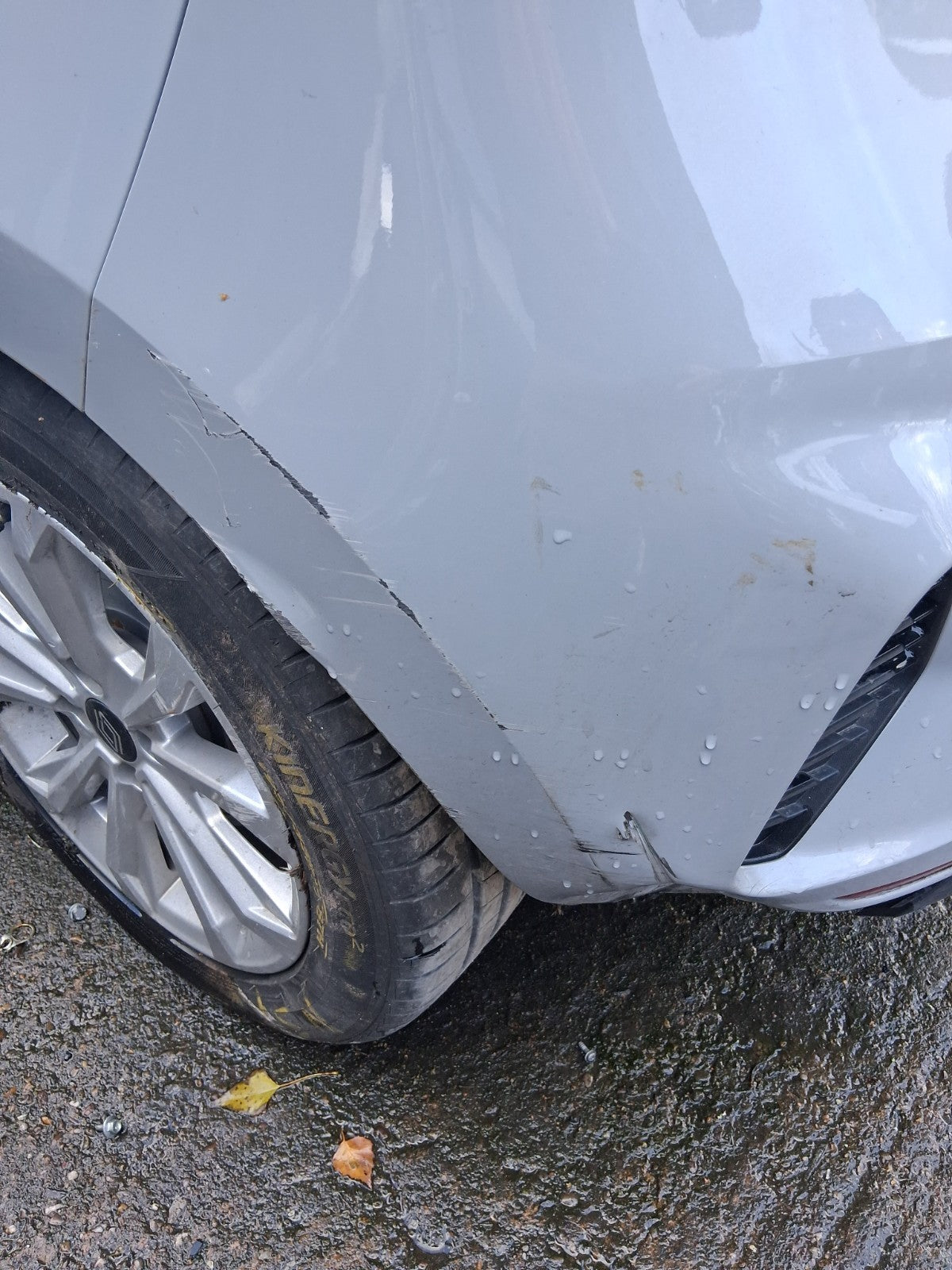 2024 RENAULT CLIO FACELIFT MK5 COMPLETE REAR BUMPER WITH PDC SENSORS GREY
