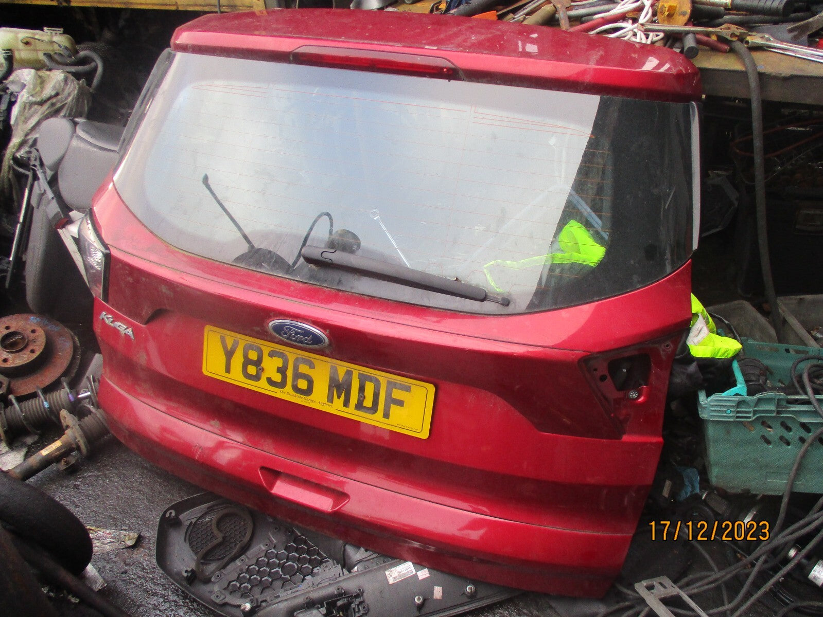 FORD KUGA 2017 MK2 REAR BOOTLID TAILGATE RUBY RED KD