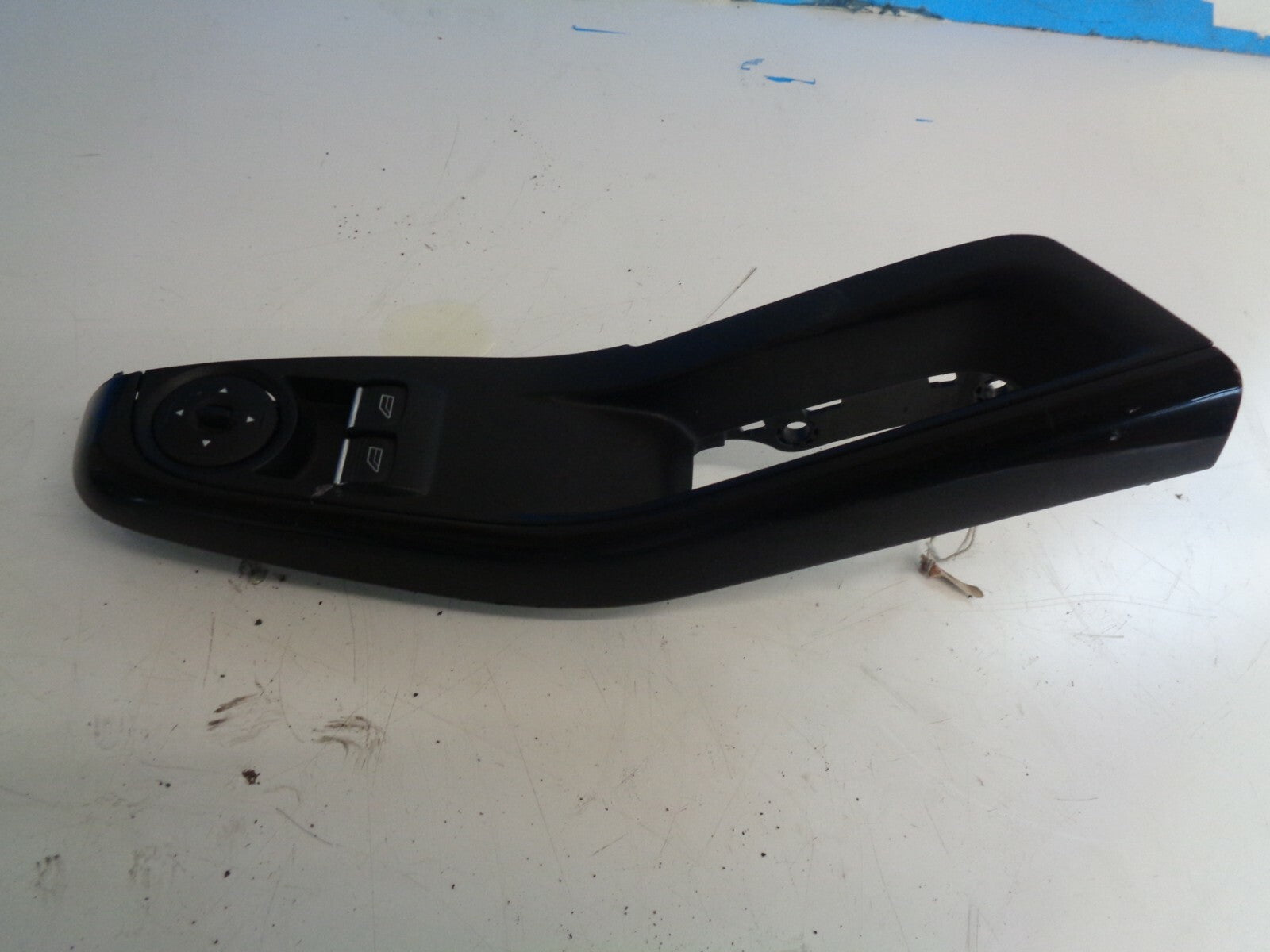 FORD FIESTA MK7 2015 OS DRIVER SIDE TWIN 2 WAY WINDOW SWITCH PANEL F1ET14A132EB