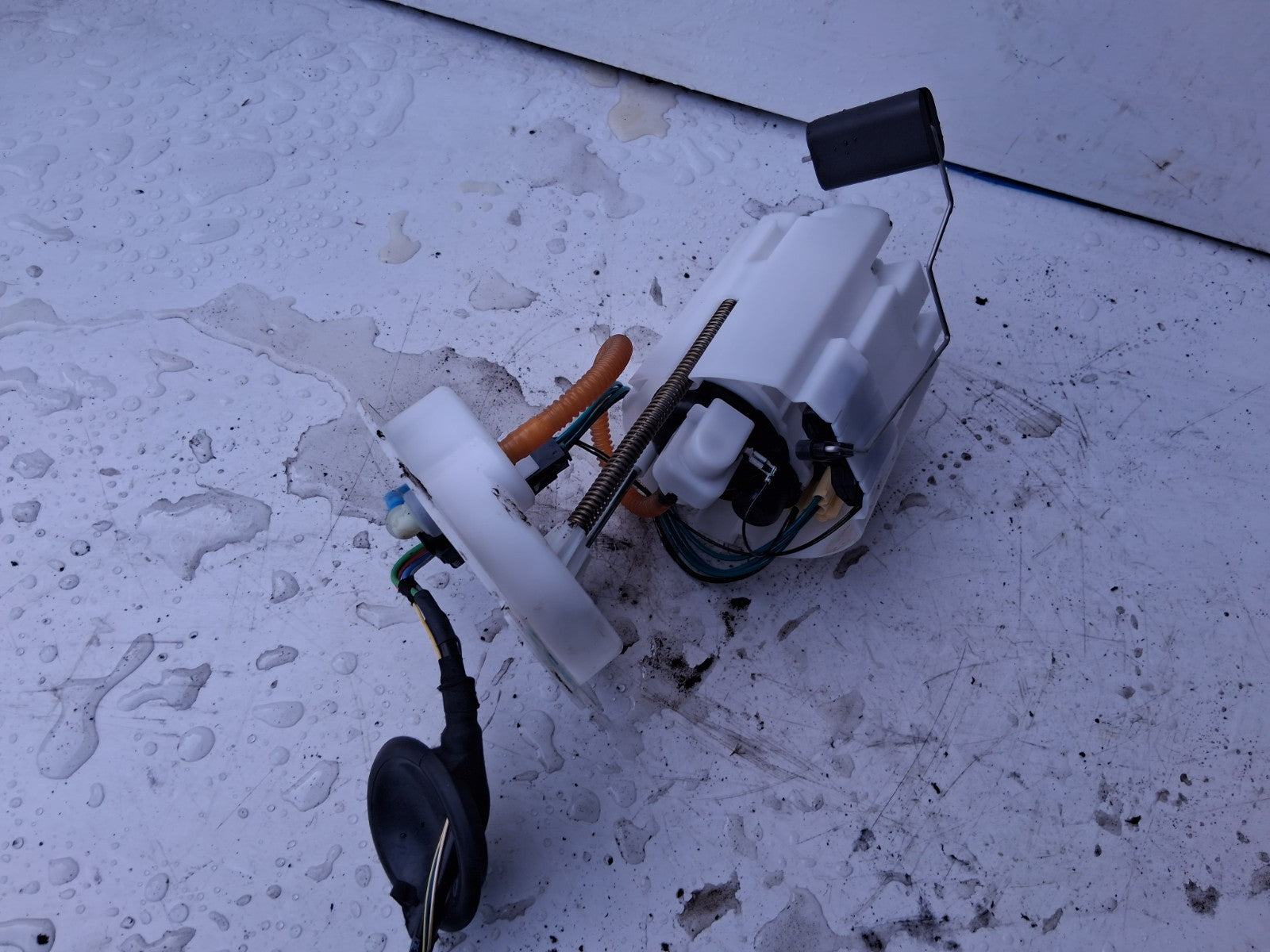 2024 BMW 2 SERIES F44 COUPE IN TANK FUEL PUMP SENDER UNIT 7300472