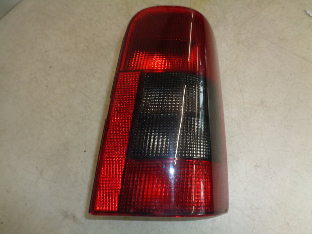 PEUGEOT PARTNER MK1 2004 OSR DRIVER SIDE REAR TAIL LIGHT TAIL LAMP