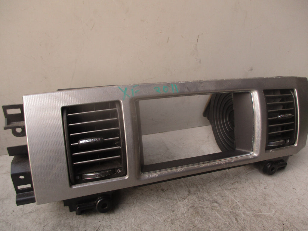 2011 JAGUAR XF X250 FRONT DASHBOARD DOUBLE AIR VENT & SURROUND TRIM CX23045C34BA