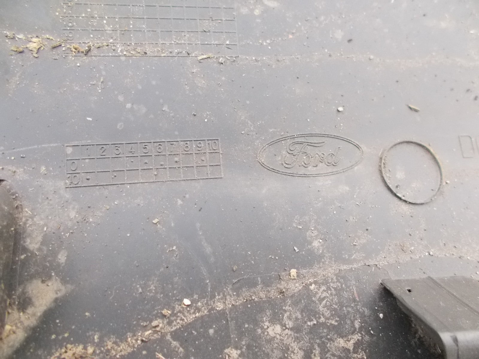 2016 FORD TRANSIT CONNECT OSF DRIVERS SIDE FRONT OUTER DOOR TRIM DT11V29076B