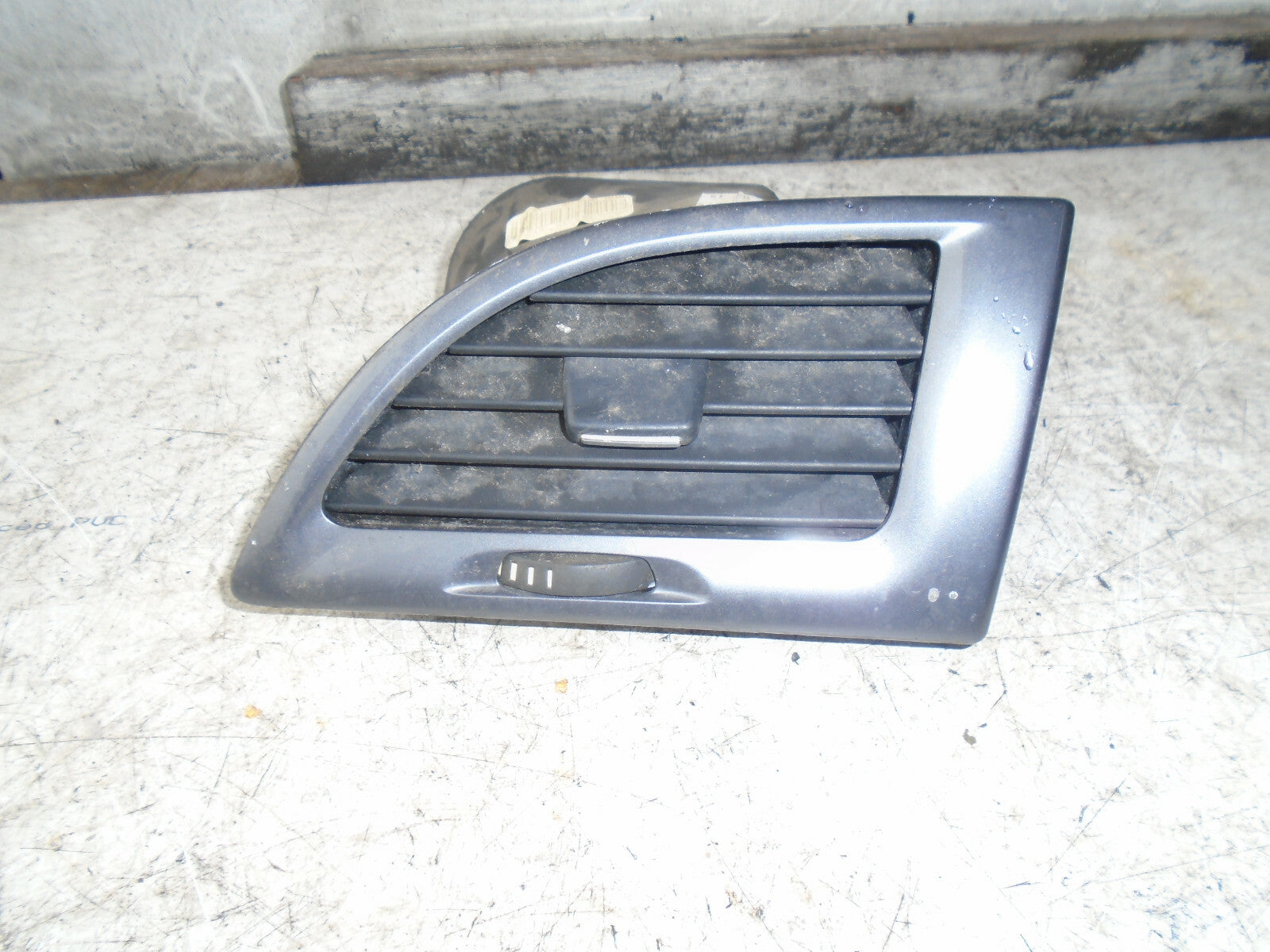 RENAULT MEGANE MK3 2015 OS DRIVER SIDE AIR VENT