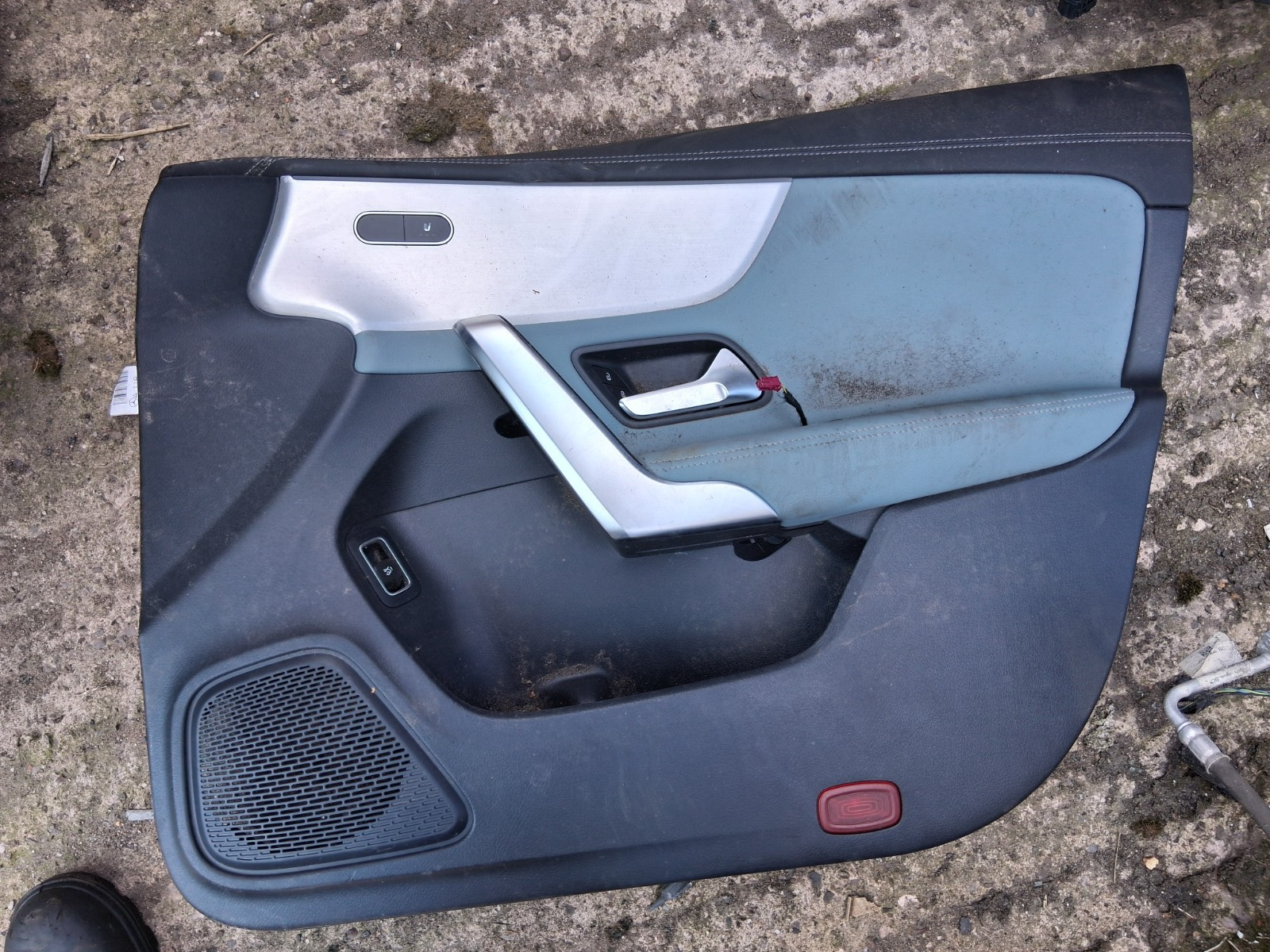 2023 MERCEDES CLA C118 OSF DRIVER SIDE FRONT RIGHT DOOR CARD PANEL A1187209200